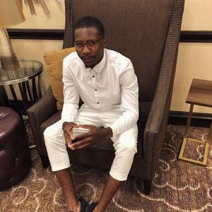 Meet your Posher, Jonathan